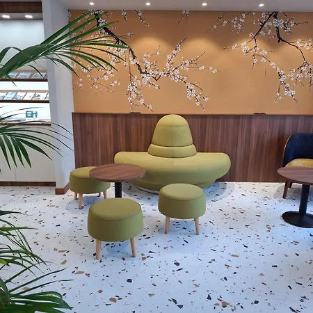 Logis REX HOTEL Lorient-3